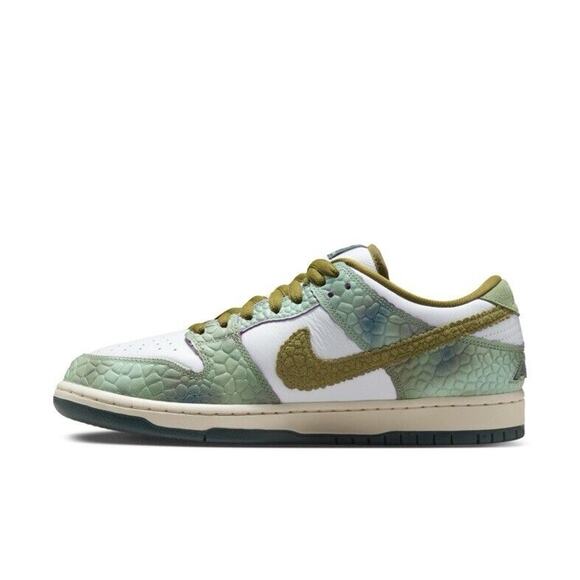 Size 12 • Nike SB Dunk Low Alexis Sablone • Chameleon • Cross-Posted • Firm main image 7